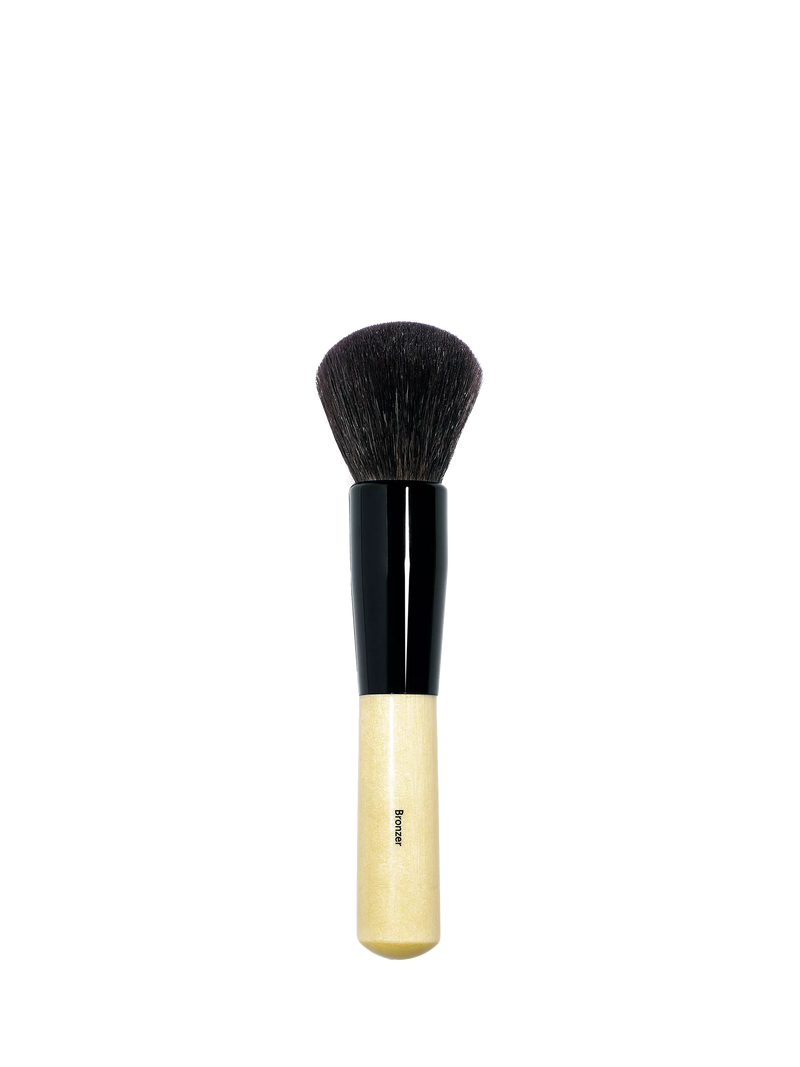 Bobbi Brown bronzer brush with soft bristles (British brand)