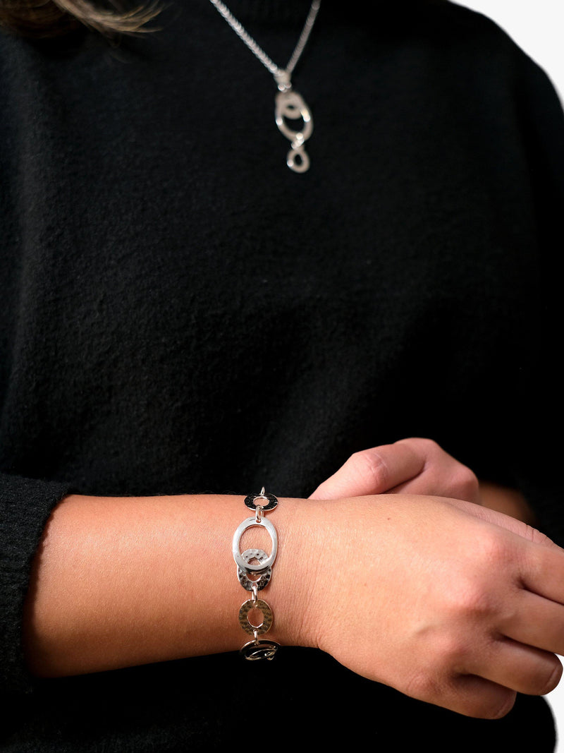 Andea silver hammered oval link bracelet 19cm, UK version