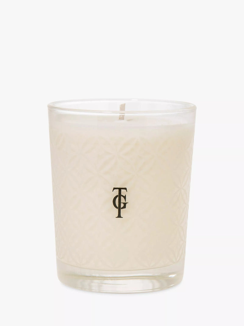 True Grace Village Seashore scented candle 190g, imported from the UK