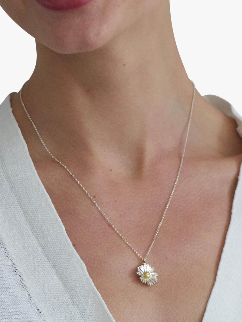 Alex Monroe daisy pendant necklace silver gold 41cm (British brand)