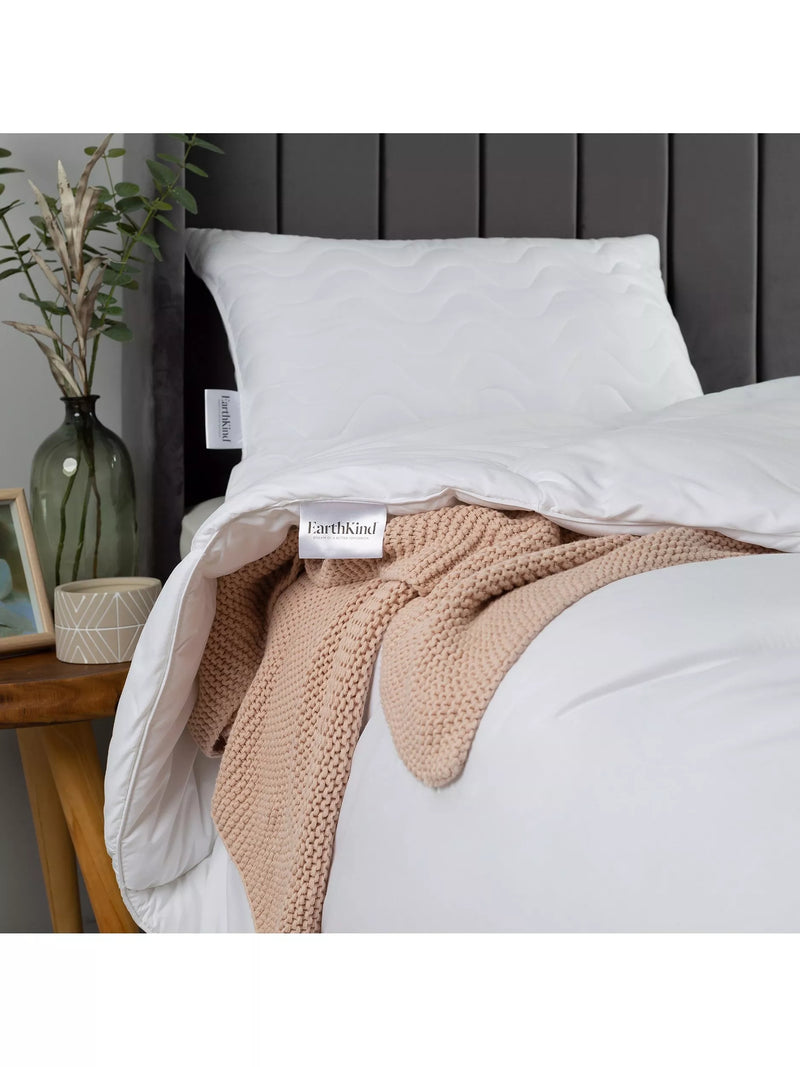 EarthKind recycled synthetic duvet single - British product