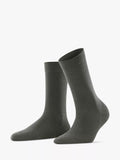 Chaussettes mi-mollet en mélange de laine mérinos douce FALKE
