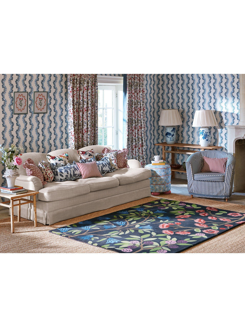 Sanderson Foraging Ullteppe Indigo 240x170cm UK-versjon