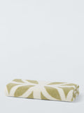 Mini Moderns hand towel floral pattern 50x90cm, imported from the UK