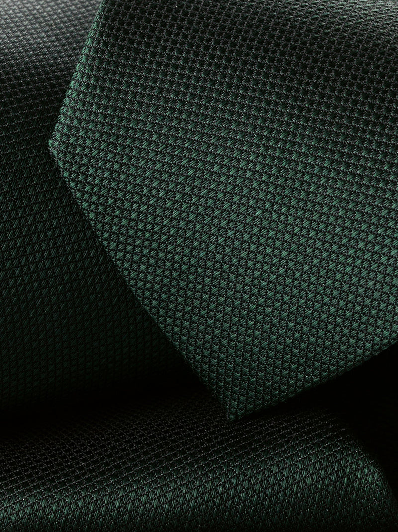 Charles Tyrwhitt textured silk stain resistant tie 8cm, imported from the UK