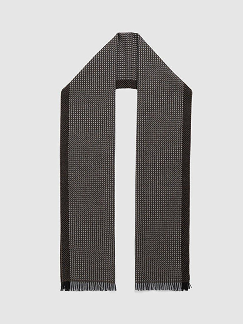 Rodd & Gunn Dunedin wool scarf, UK version