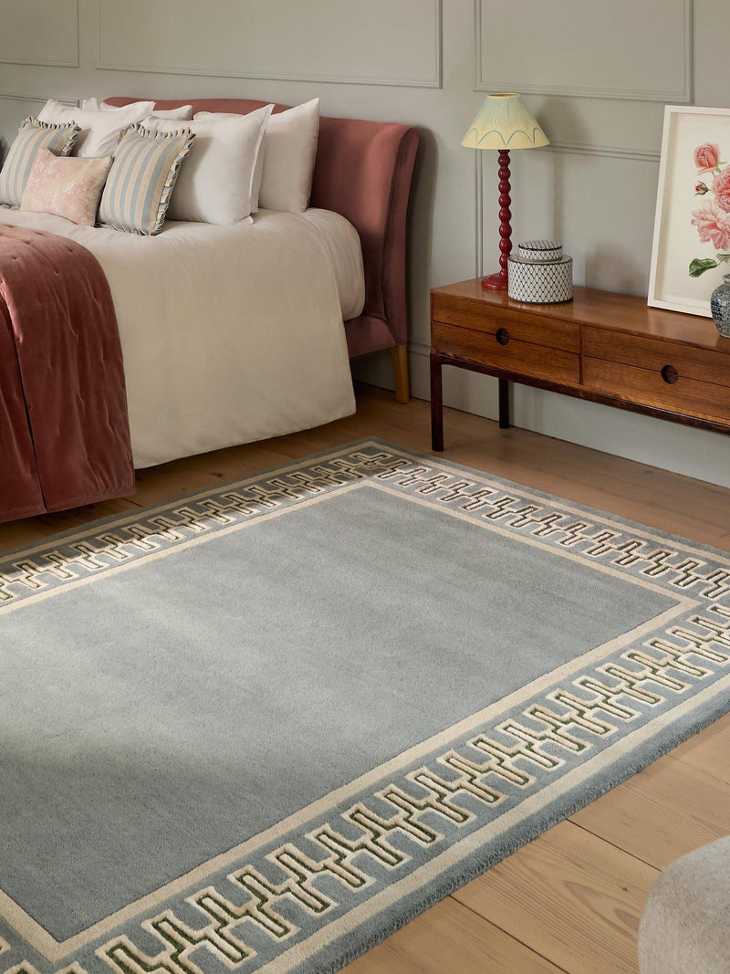 Sanderson Linnean pure wool rug in porcelain with geometric pattern - British product