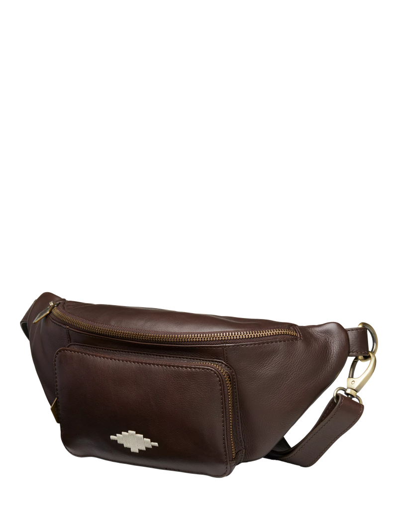Pampeano Rinonera leather cross body bag, imported from the UK
