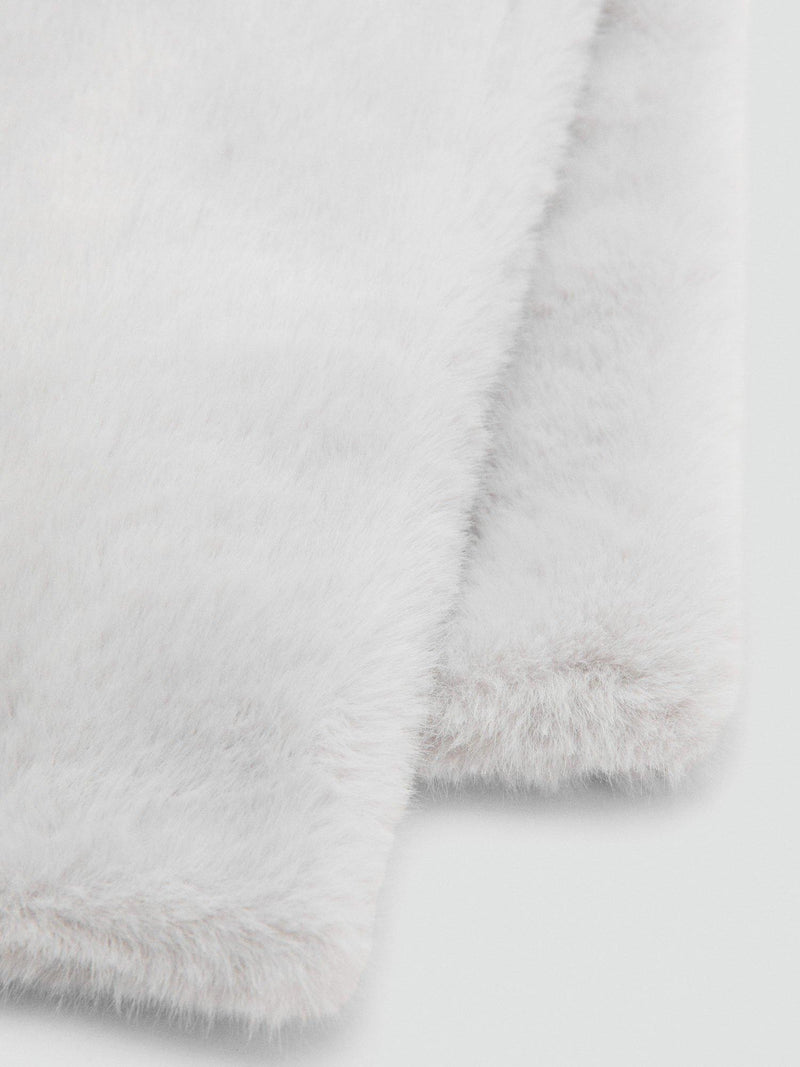 Mango kids fluffy scarf, UK version