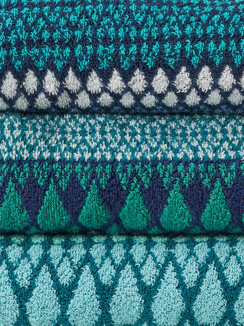 Margo Selby Olivia towels blue multi, UK version