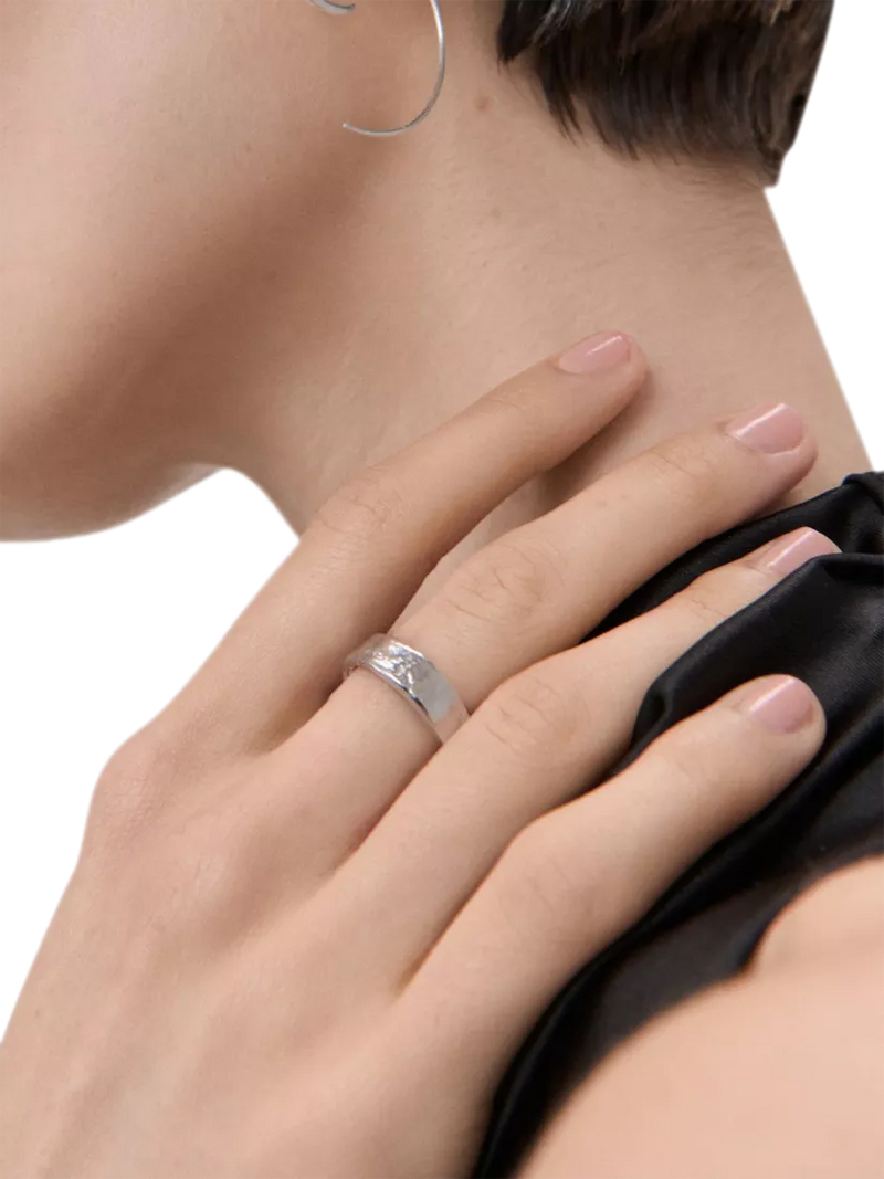 Ottoman Hands Dela adjustable band ring silver, UK version