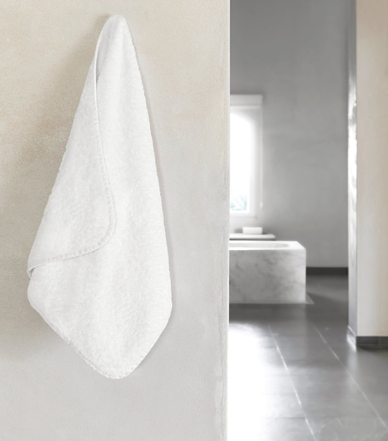 Graccioza Grand Egoist bath towel 70cm x 140cm - British product