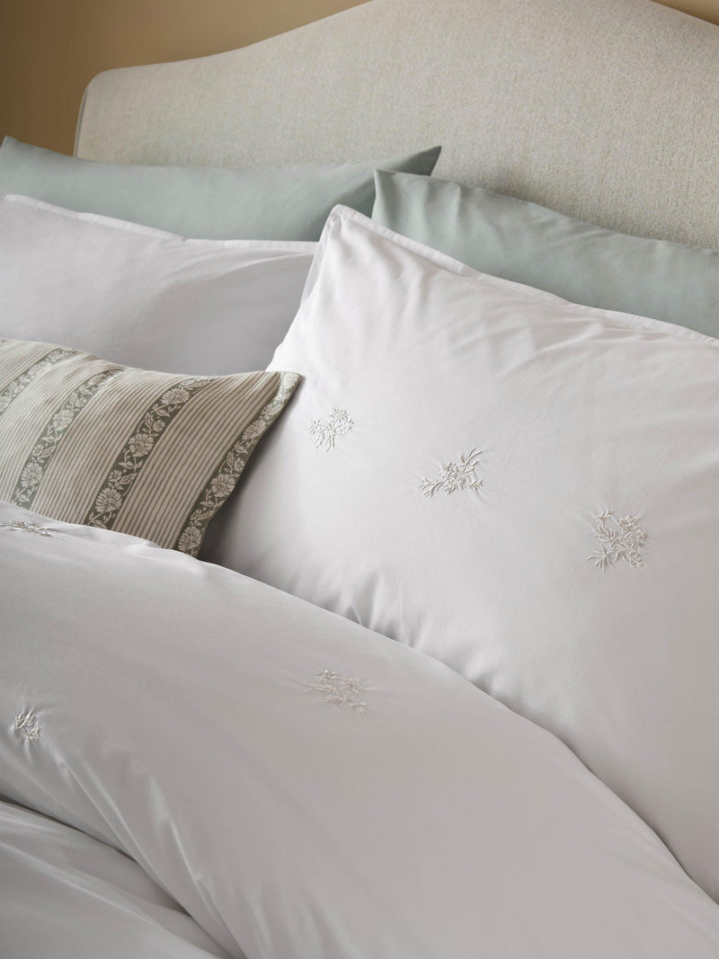 Laura Ashley Keeleigh duvet cover, double size, 200 thread count (British brand)