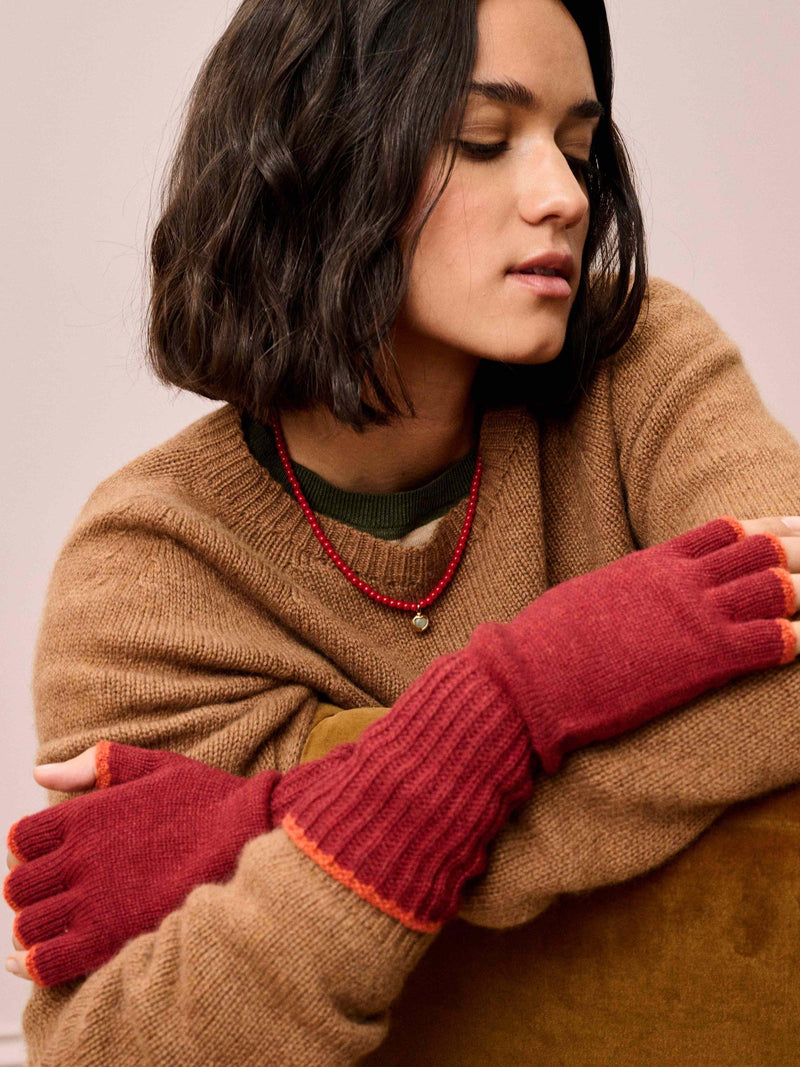 Brora fingerless cashmere gloves Paprika Spice, UK version
