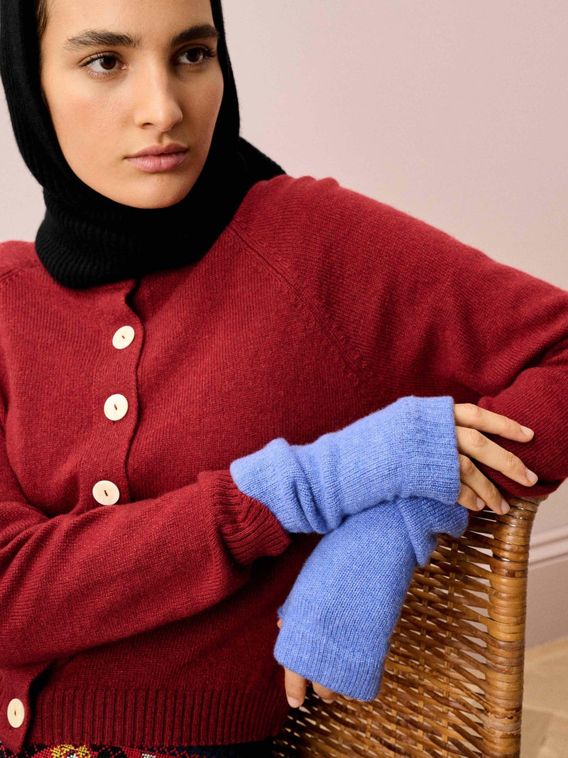 Brora cashmere wristwarmers in Cornflower - British product