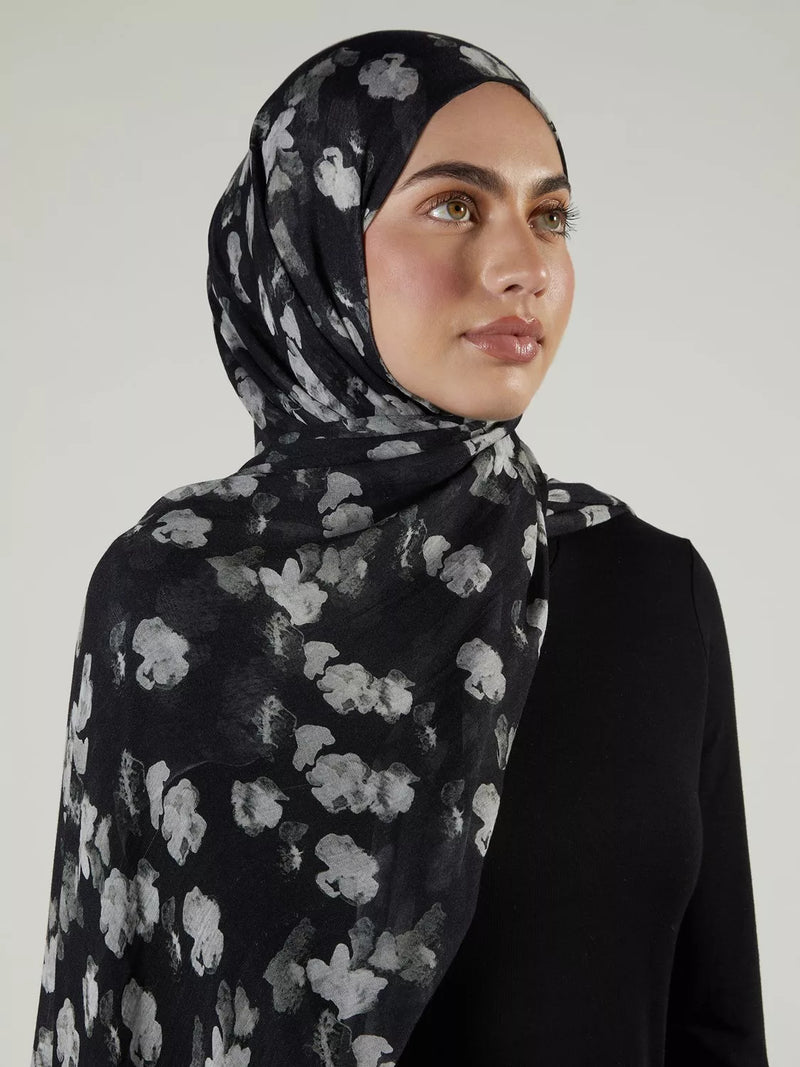 Aab Moon Flower modal hijab multi 110x200 cm, imported from the UK