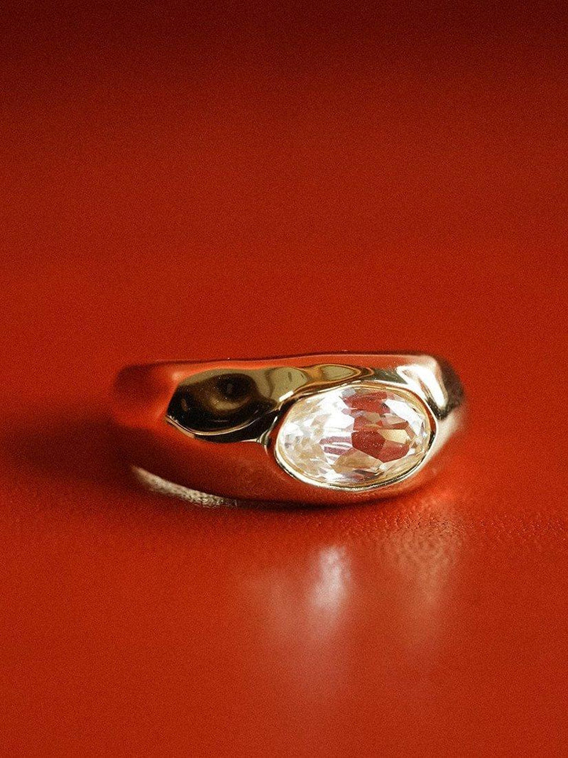 Daisy London Estée Sapphire Ring gold plated sterling silver, UK version