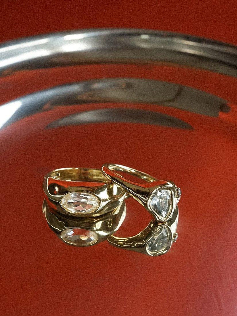 Daisy London Estée Sapphire Ring gold plated sterling silver, UK version