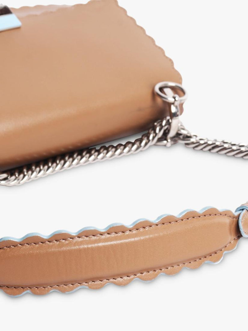Pre-loved Fendi Kan I leather crossbody bag in brown - British product