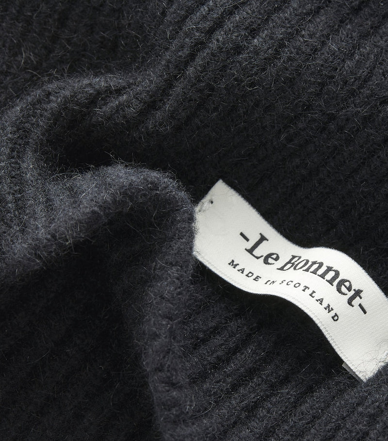 Le Bonnet classic beanie lambswool Caregora, imported from the UK