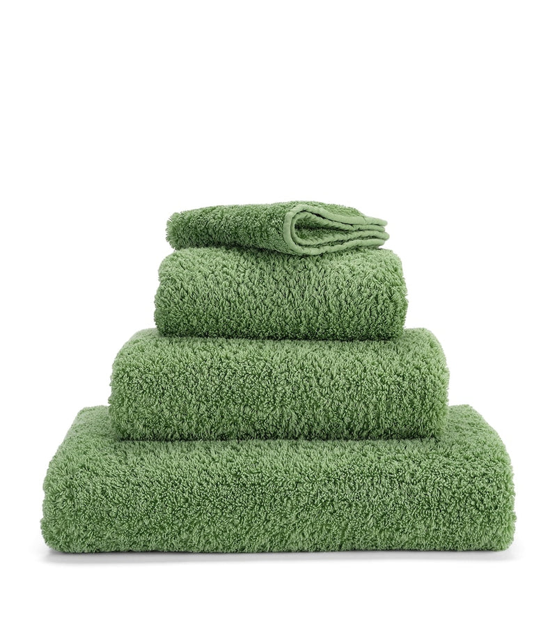 Abyss & Habidecor Super Pile bath sheet 105x180cm, imported from the UK