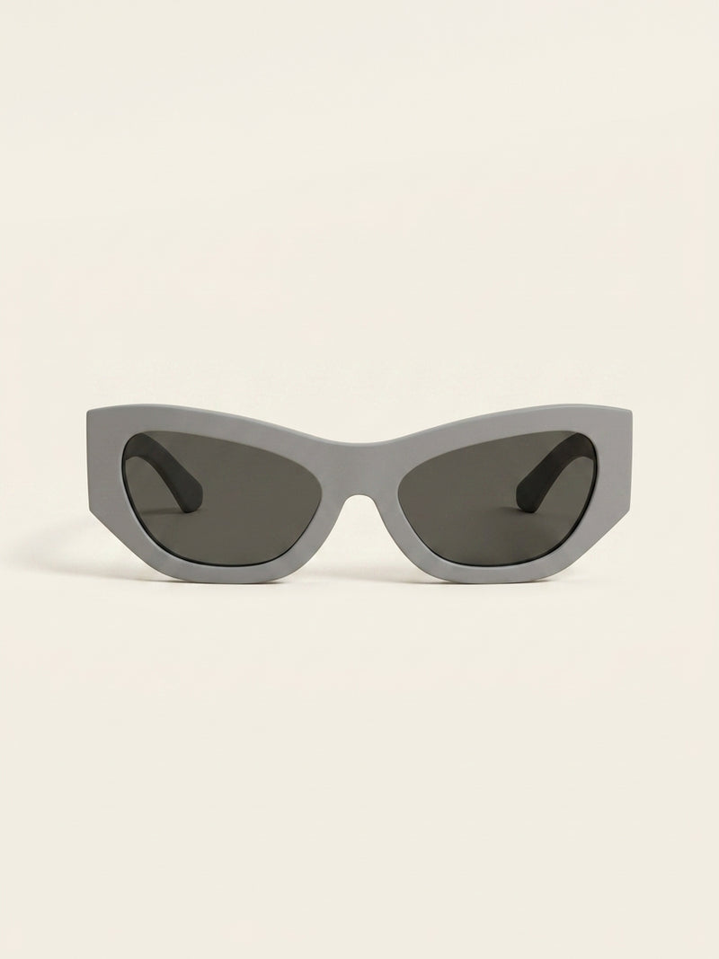 Burberry cat-eye acetate sunglasses BE4450U - British product