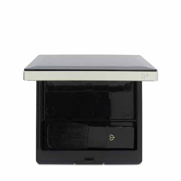 Clé de Peau Powder Blush Case with brush - British product