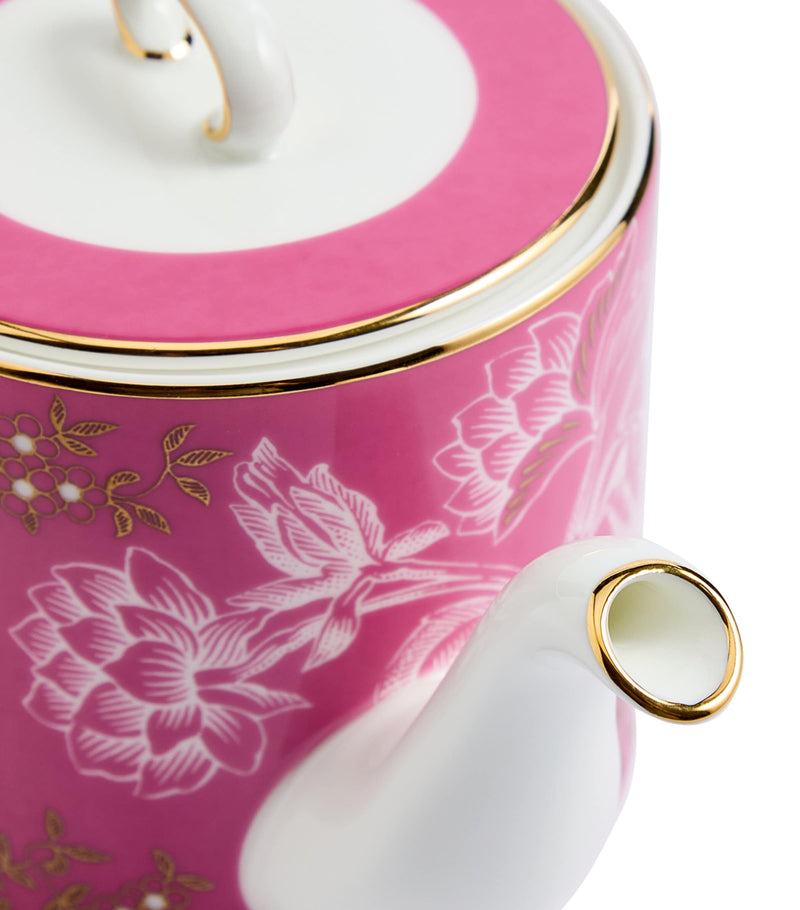 Wedgwood Pink Tonquin teapot 500ml (British brand)