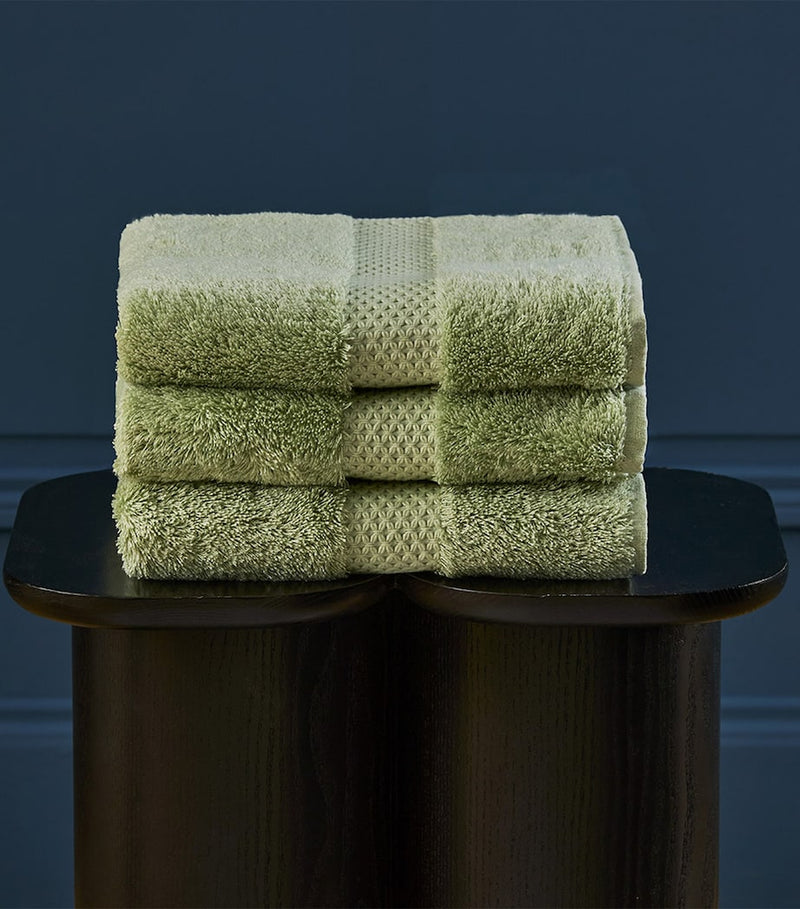 Yves Delorme Étoile bath sheet 92cm x 160cm (British brand)