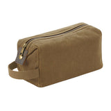 Quadra Heritage waxed canvas wash bag with leather trim - British product