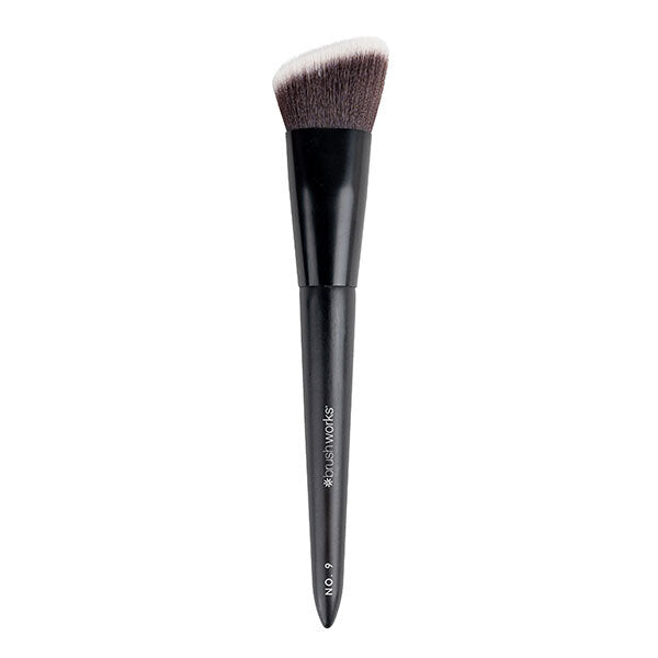 Brushworks No. 9 Angled Flat Top Foundation Brush - British product