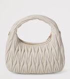 Miu Miu Wander matelassé leather handbag 17x20x6cm (British brand)