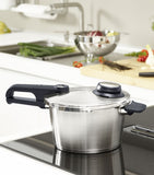 Fissler Vitavit Premium pressure cooker with insert 22cm - British product