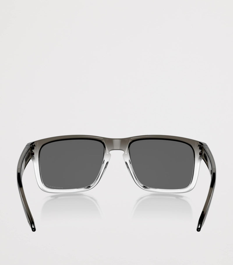 Oakley Holbrook square sunglasses with polarized lenses (British brand)