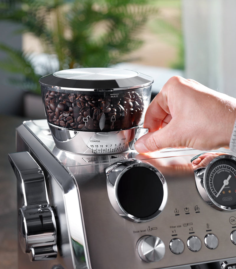 De'Longhi La Specialista Maestro espresso coffee machine - British product