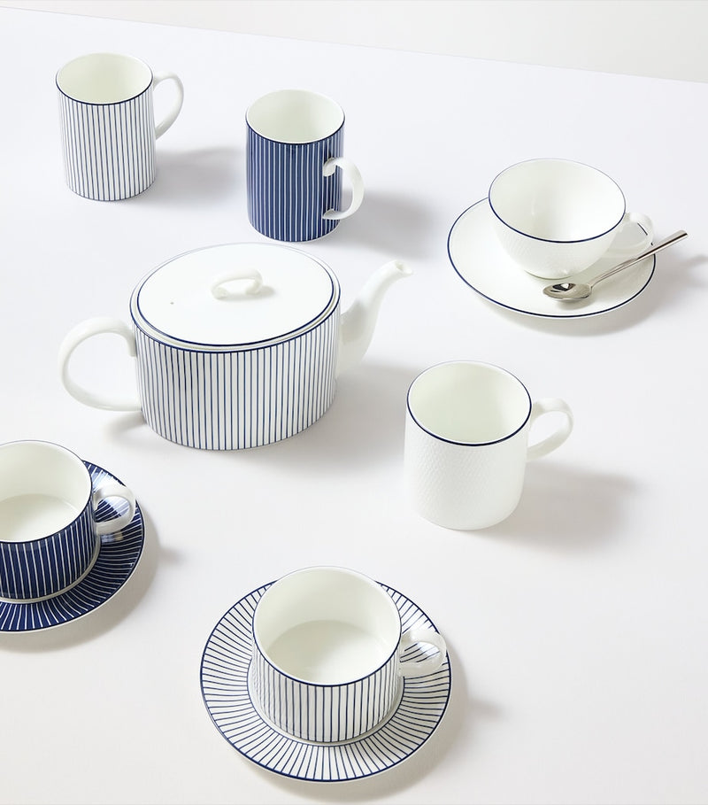 Wedgwood Gio teacup and saucer set (British brand)