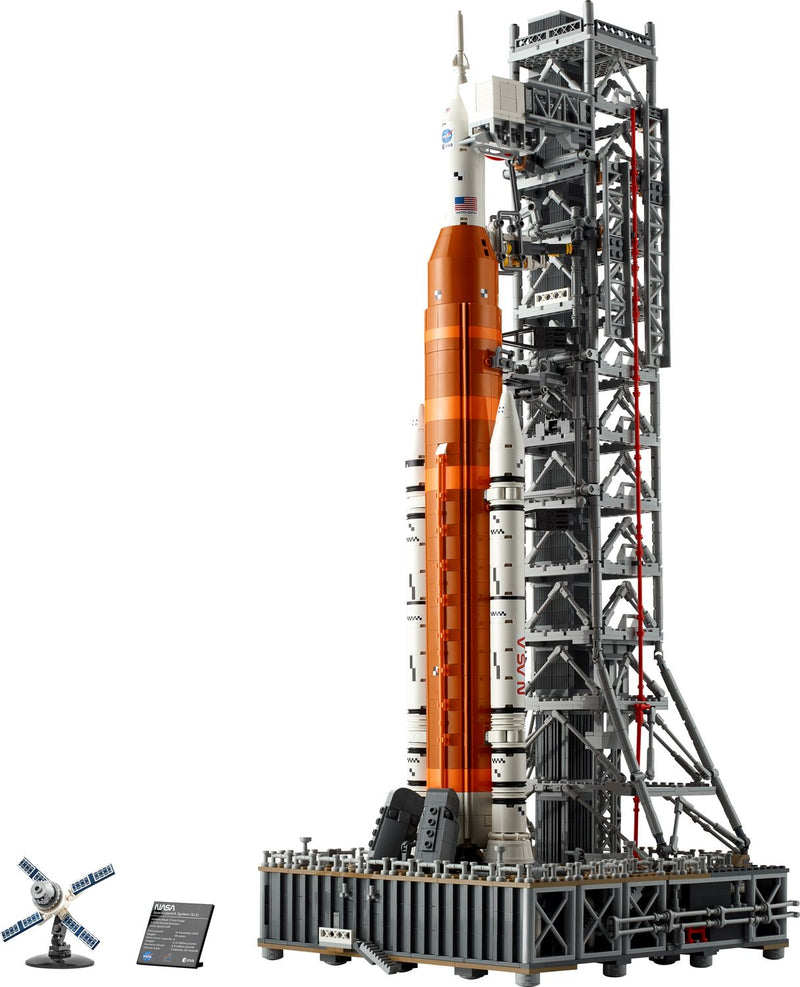 LEGO NASA Artemis Space Launch System model kit 3601 pieces, imported from the UK