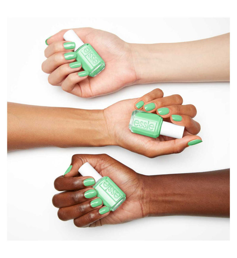 Essie nail varnish Perfectly Peculiar 13.5ml (British brand)