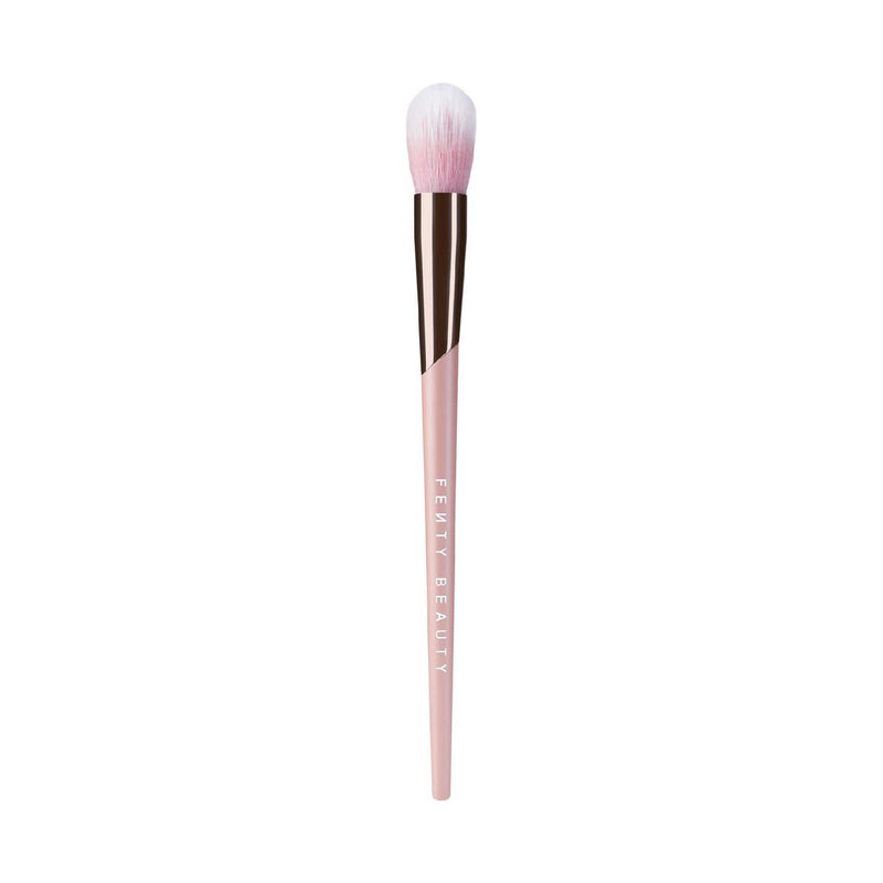 Fenty Beauty Precision Highlighter Brush 135, UK version