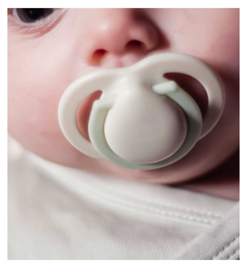 Tommee Tippee Natural Start bottle and soother sample pack - British product