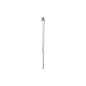 Morphe m134 Pointed Paddle Concealer Brush, imported from the UK
