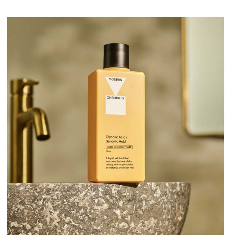 Boots Modern Chemistry Glow Body Concentrate Toner 200ml, imported from the UK