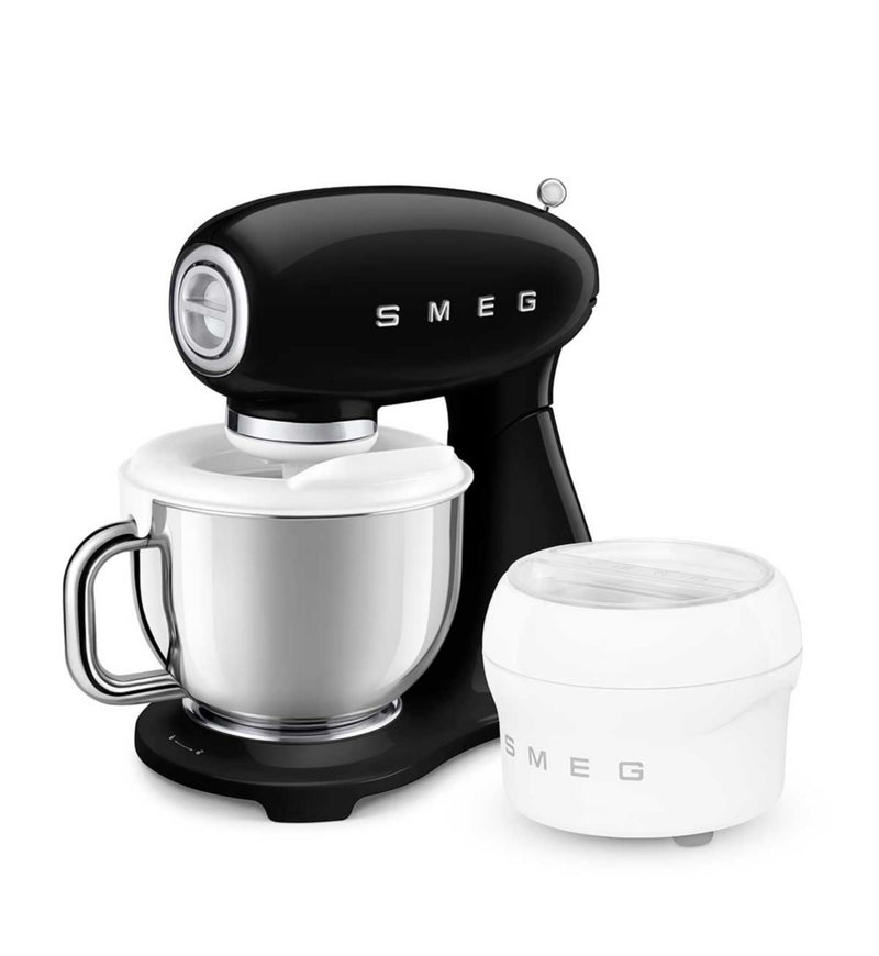 Smeg 1000W stand mixer in black - British product