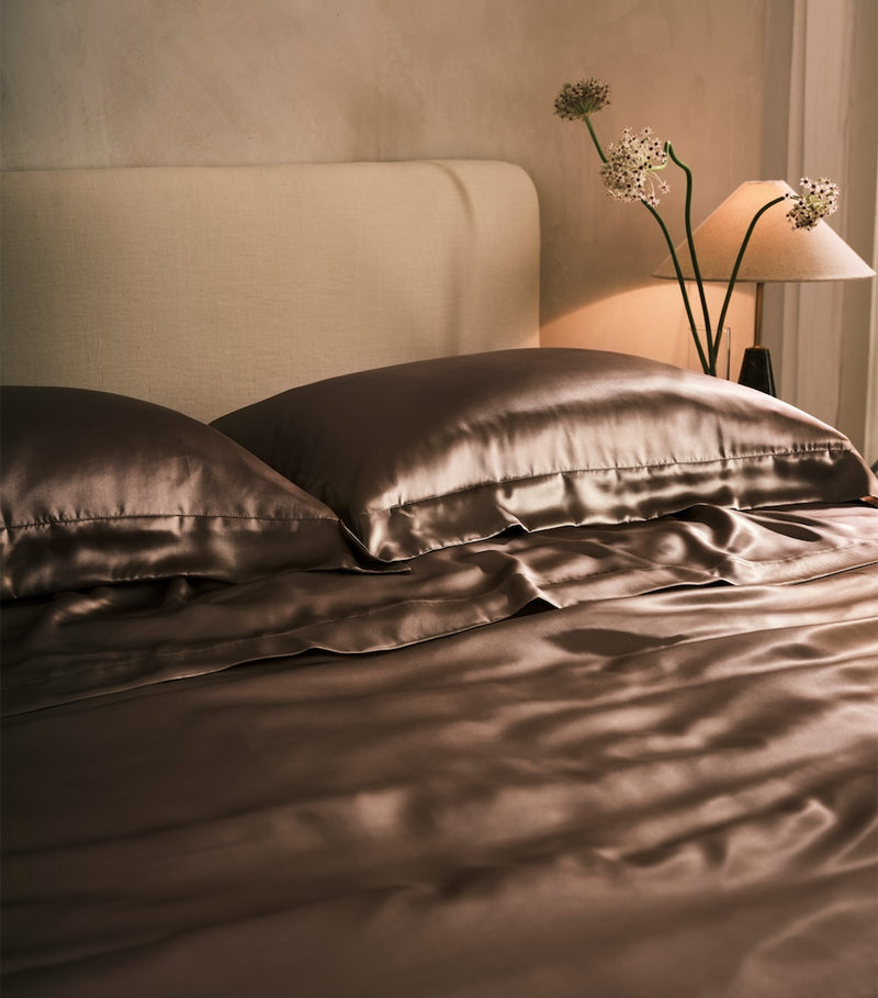 Gingerlily silk fitted sheet Mocha super king, UK version