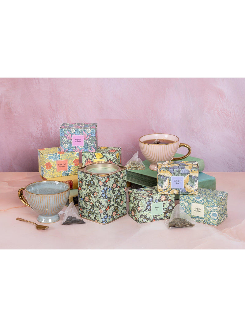 V&A tea selection gift set with six blends, 36g (British brand)