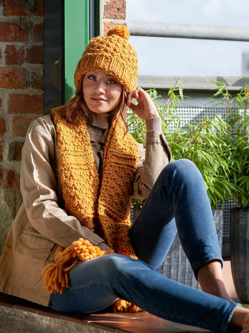 West Yorkshire Spinners Retreat Super Chunky Knitting Book (British brand)