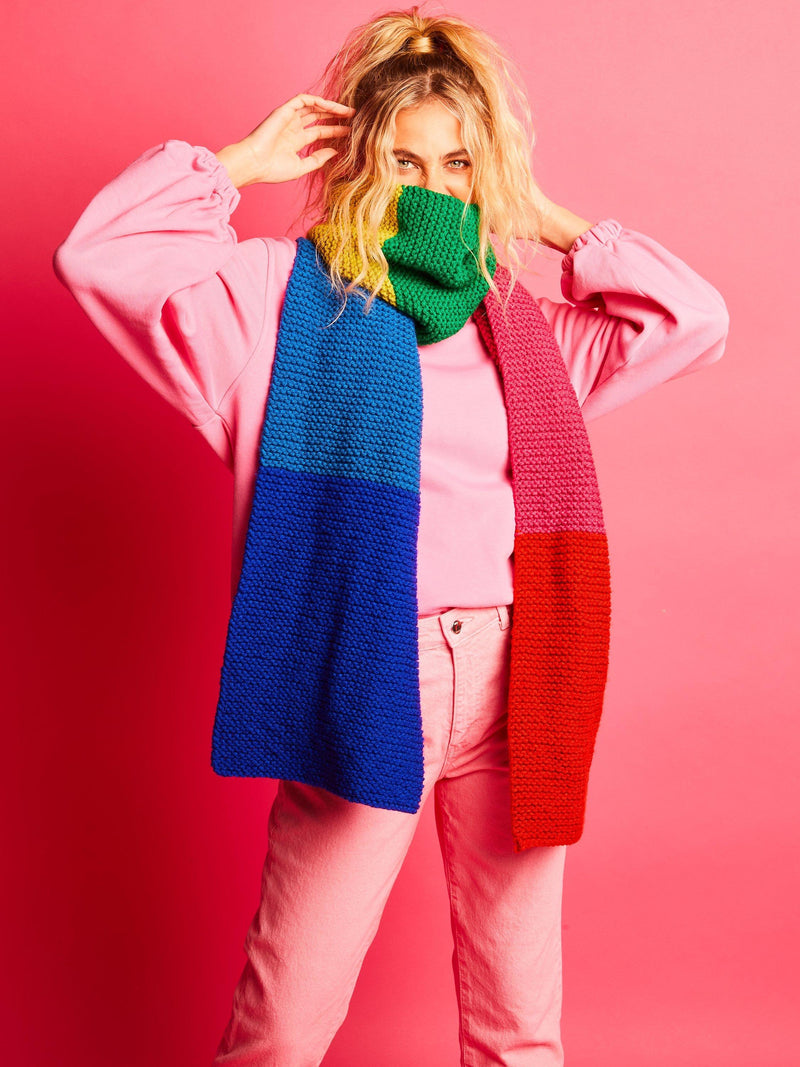 Sirdar colour block scarf knitting kit with yarn and needles (British brand)