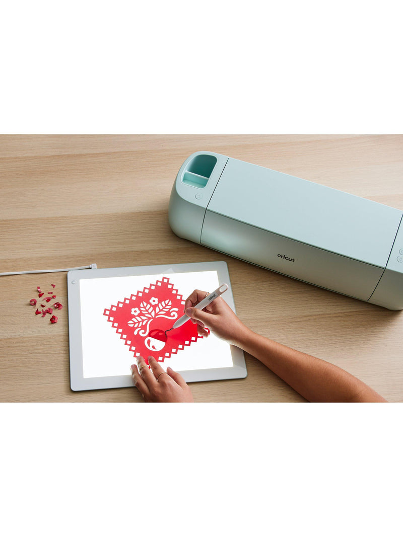 Cricut BrightPad Go cordless light pad 29.2cm x 22.8cm (British brand)