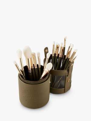 Professional 25-Piece Makeup Brush Set with Synthetic Bristles and Sustainable Wood Handles
