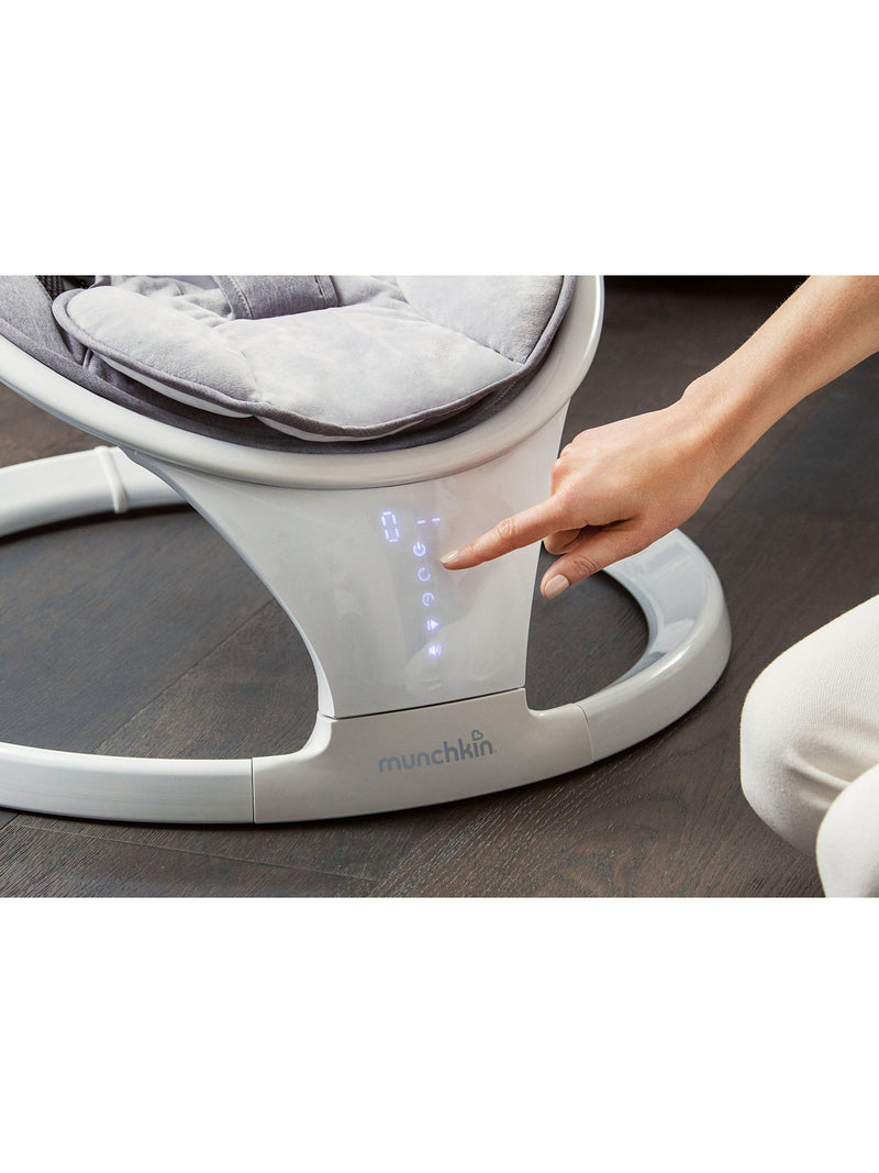 Munchkin Bluetooth baby swing lightweight, UK version